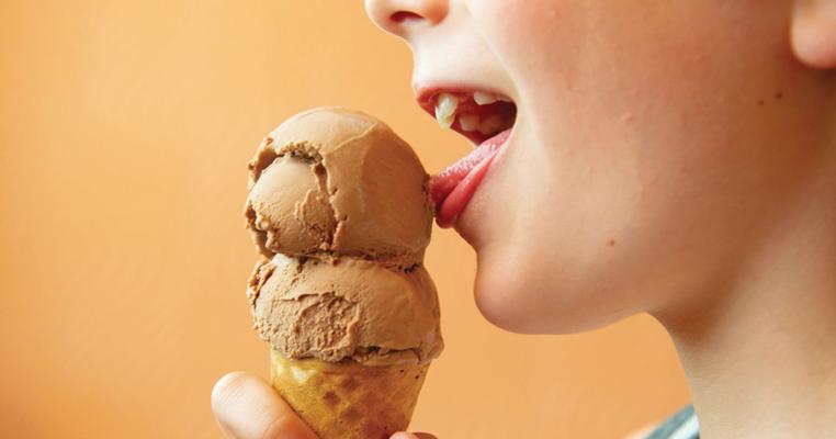 Sam Brooker, photo 2