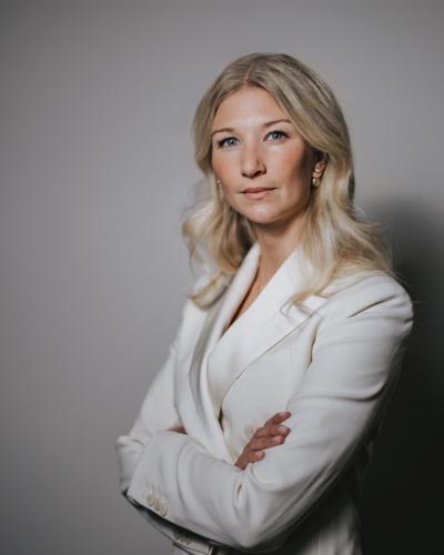 Charlotte Hull, photo 2