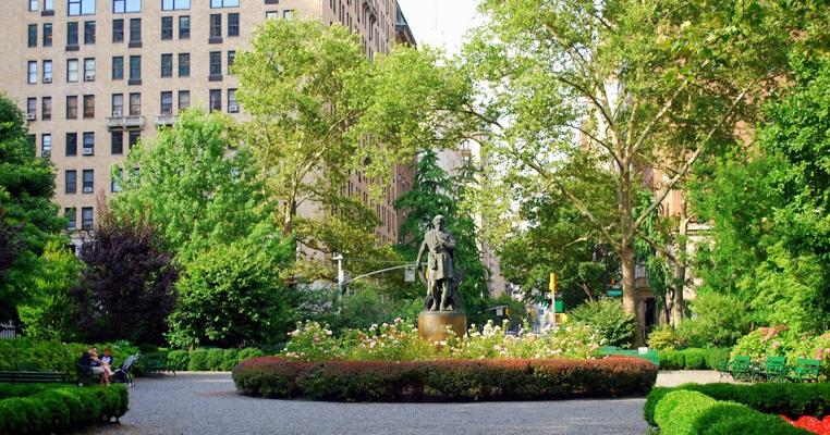 Joy Mishani, photo 2