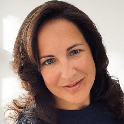 Isabel Casey, photo 1