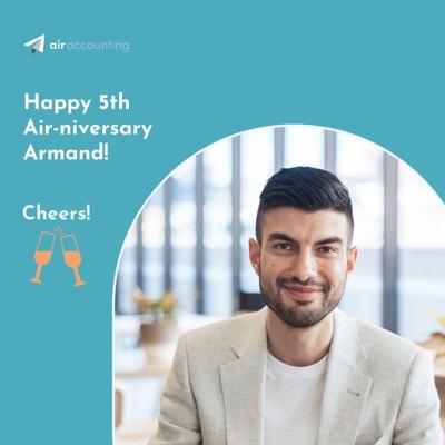 Michael Hill, photo 2