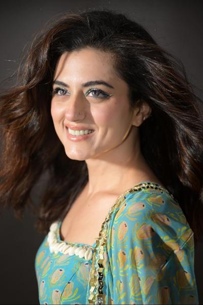 Yasak Dogra, photo 1