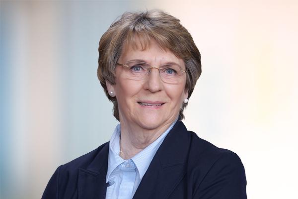 Linda Smith, photo 1