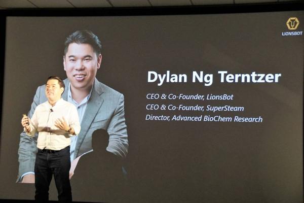 Dylan Terntzer, photo 1