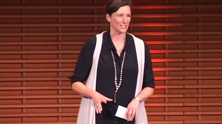 Katie Mitic, photo 1