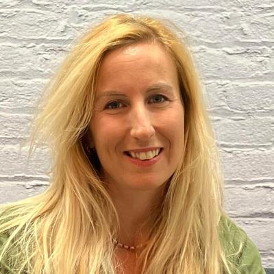 Helen Johns, photo 1