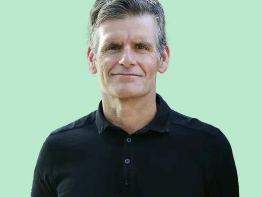 Will Dennis, photo 1