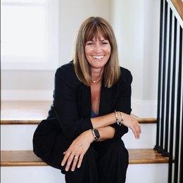 Britta Hendren, photo 1