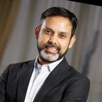 Aaron Sarma, photo 1