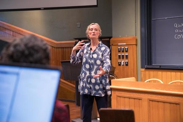 Erika Bailey, photo 1