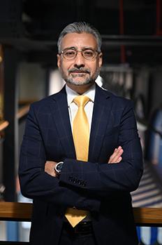 Amir Peracha, photo 2