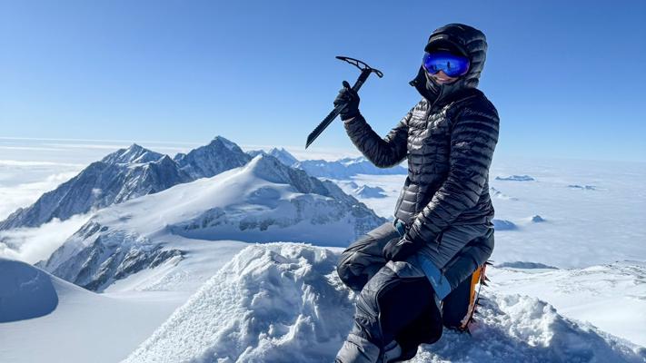 Alena Plate, photo 1