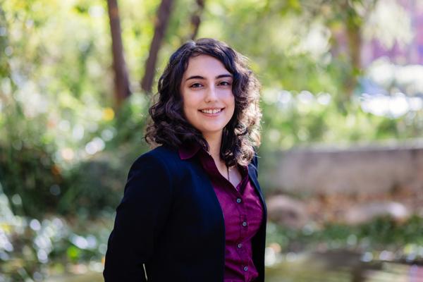 Stephanie Serrano, photo 1