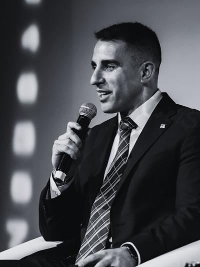Tony Pompliano, photo 1