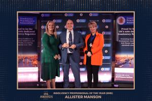 Allister Manson, photo 1