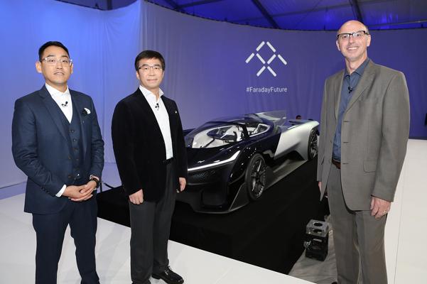 Nick Sampson, photo 1