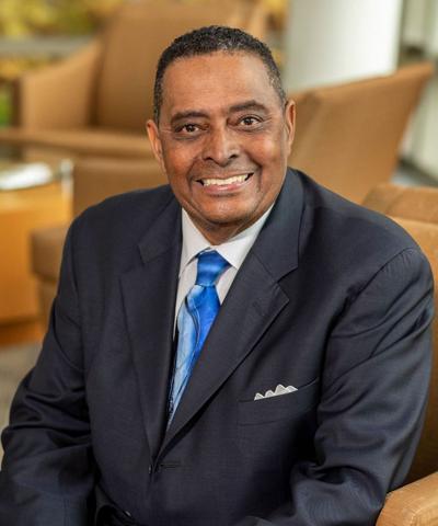 Bruce Street, photo 1