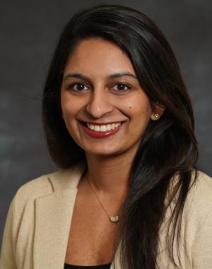 Janani Yates, photo 1