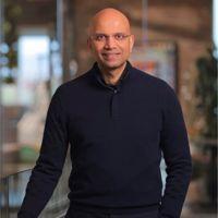 Foluso Ogunlana, photo 2