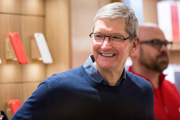 Tim Cook, photo 2