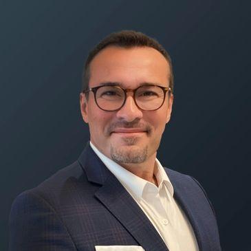 John    Riley III, photo 1