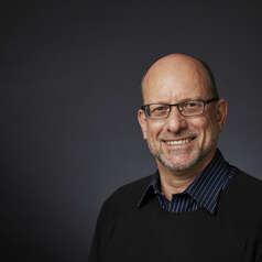 Anthony Zwi, photo 2