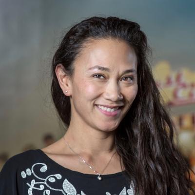 Lara Hopwood - Facebook, LinkedIn