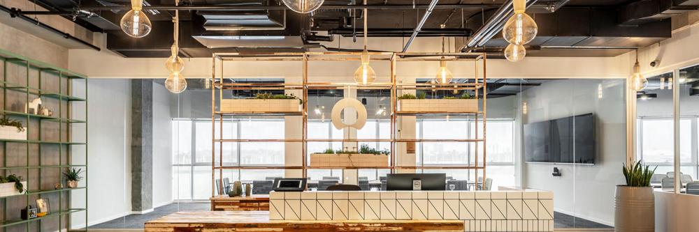 Shimon Sant, photo 1