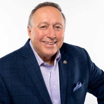 Austin DeBeikes, photo 1