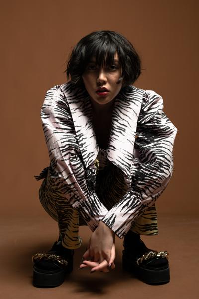 Hayley Clutterbuck, photo 1