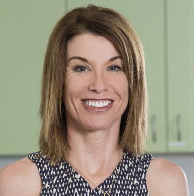 Amanda Devine, photo 1