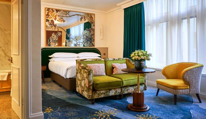 Simeon Thompson, photo 1