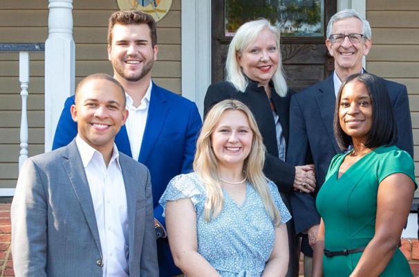 Vikki Grodner, photo 1