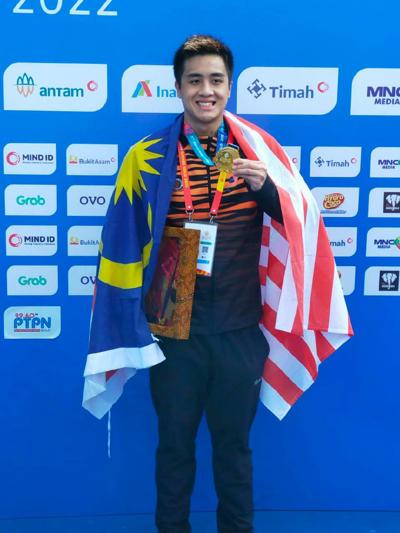 Ethan Chong, photo 2