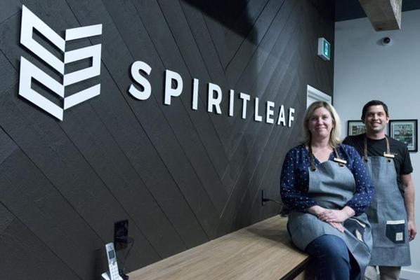 Corin Comisky, photo 2