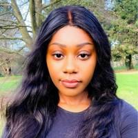 Simone Oliver, photo 1