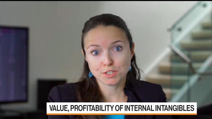 Betsy Smith, photo 1