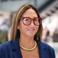 Amber Dickinson, photo 1