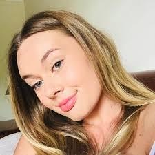 Carly Biggs, photo 2