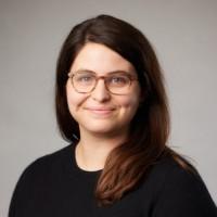 Erin Kenzie, photo 1