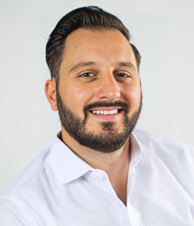 Jason Follas, photo 1