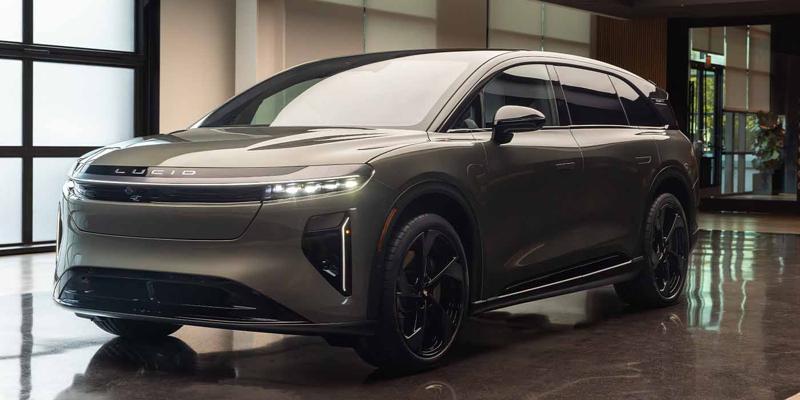 Bradley Hall, photo 1