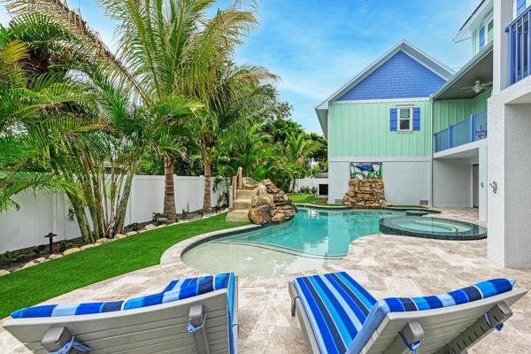 Marina Fallows, photo 2