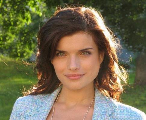 Anna Azarova, photo 1