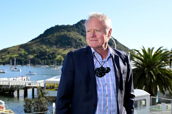 Mark Cairns, photo 1