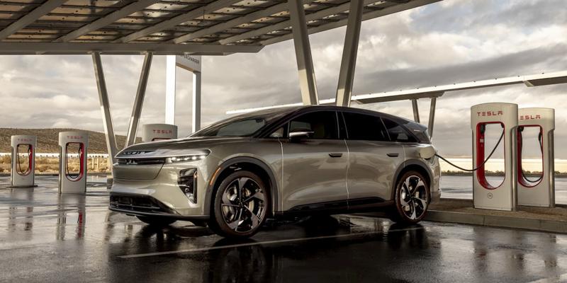 Bradley Hall, photo 2