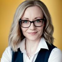 Adrienne Tom, photo 1