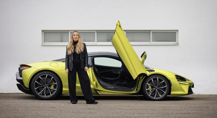 Natasha Bird, photo 1