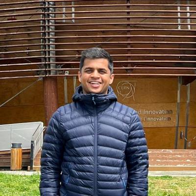 Aayush Joglekar, photo 1