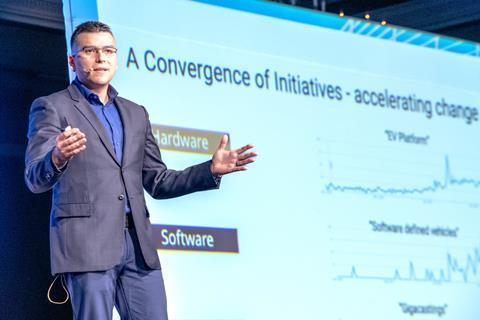 Leonel Leal, photo 2